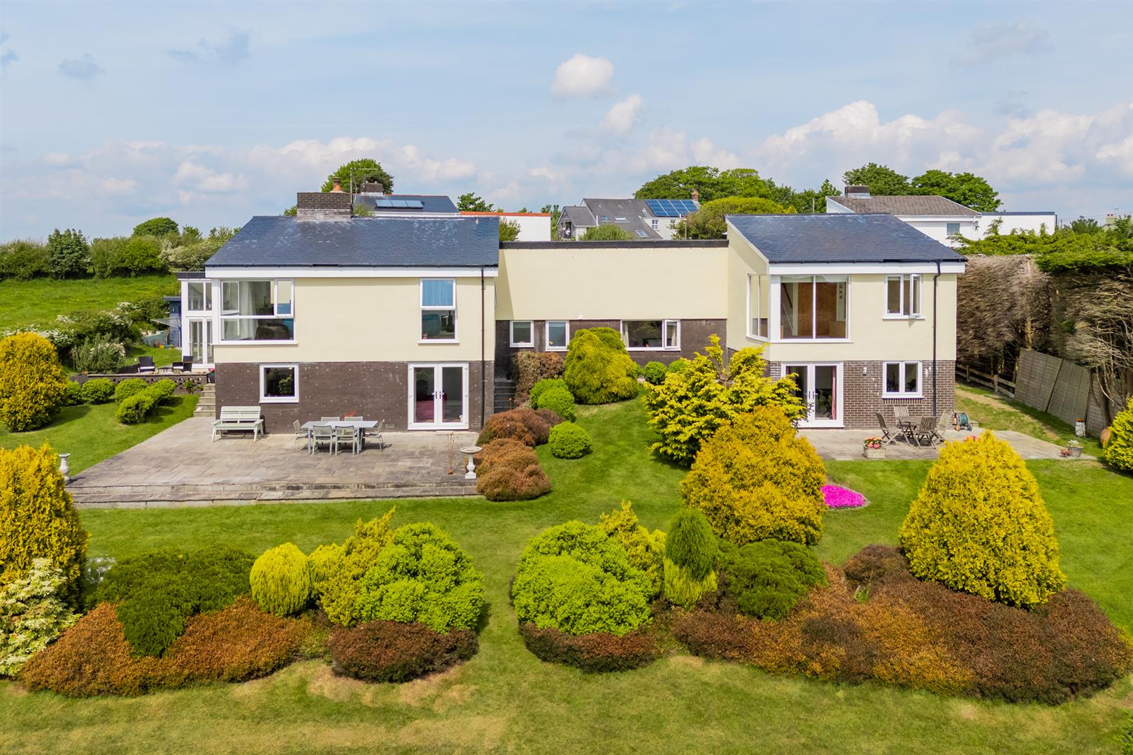 Misty Hills Close, Three Crosses, Swansea, SA4 3JF